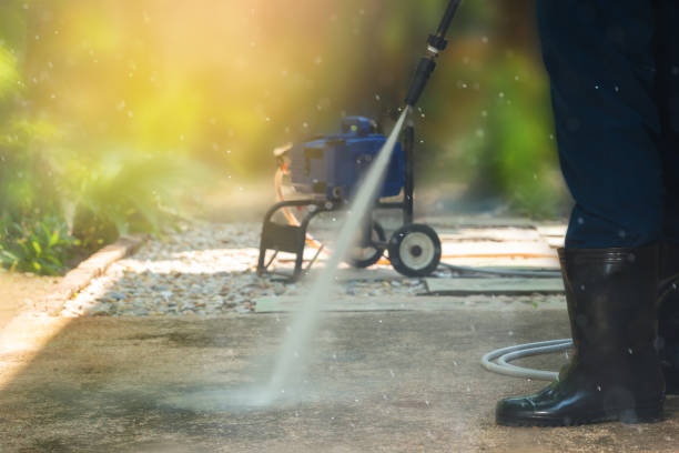Best Driveway Pressure Washing  in Countryside, IL
